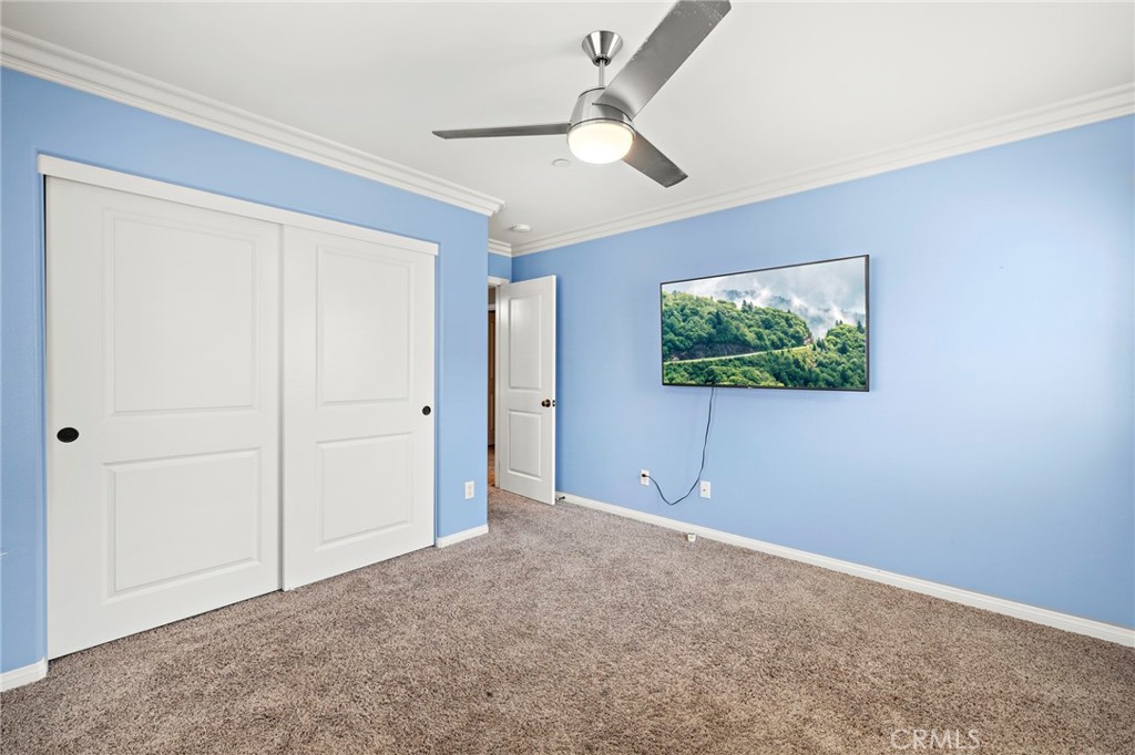 1561 Kensington