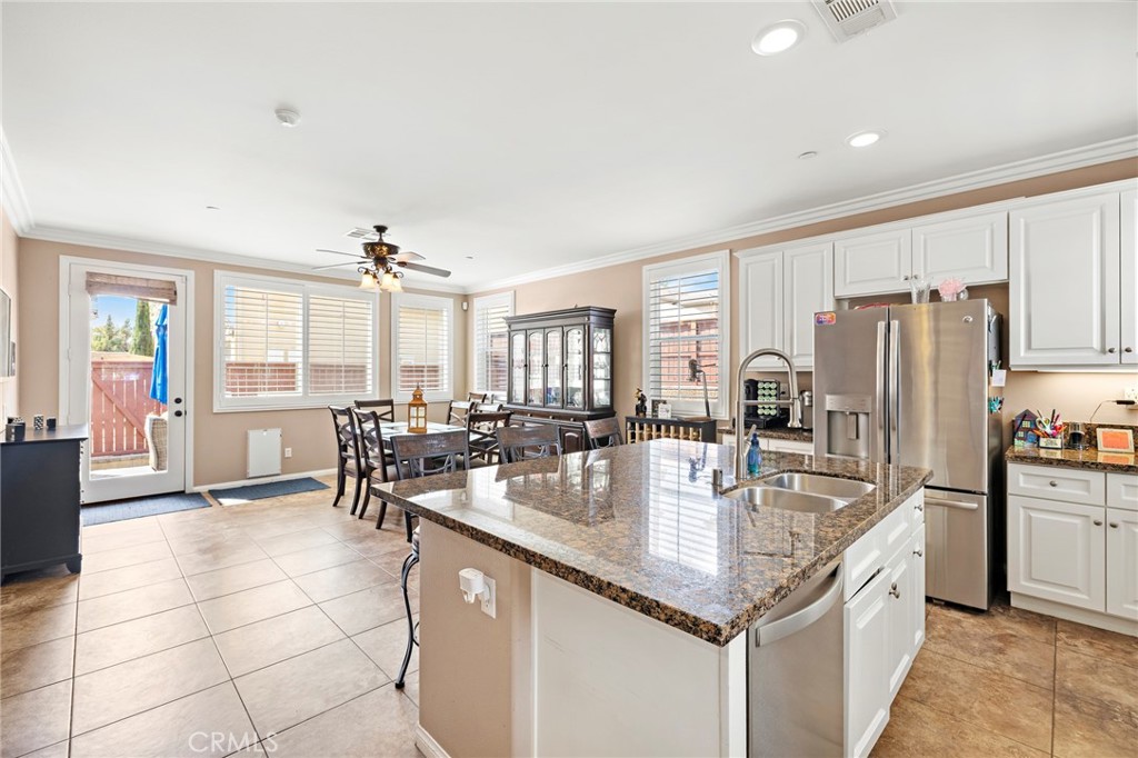 1561 Kensington