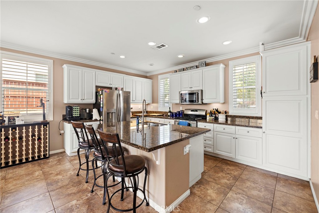 1561 Kensington