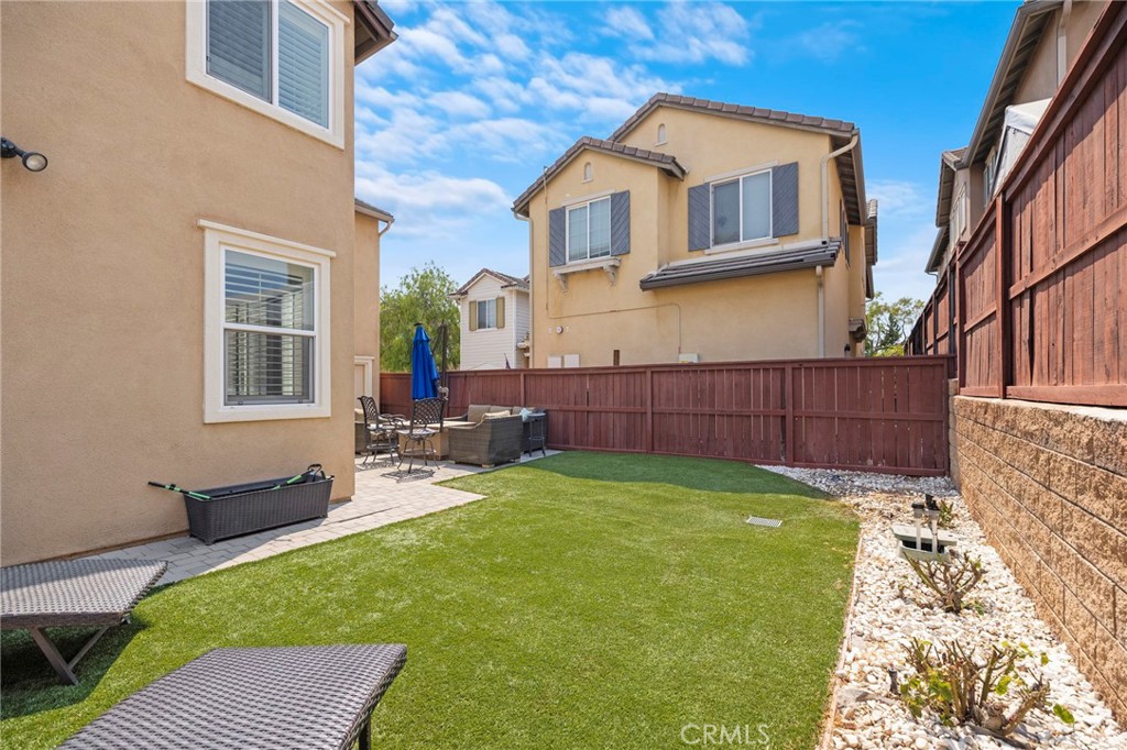 1561 Kensington