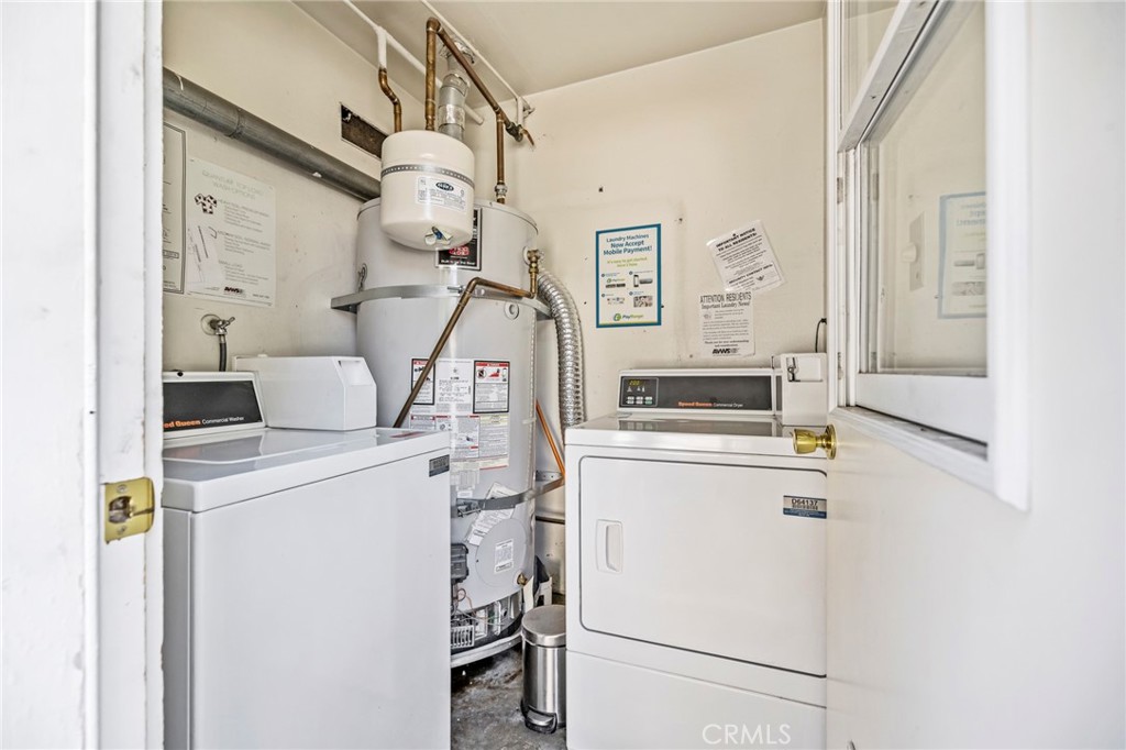 3015 Knollwood Avenue