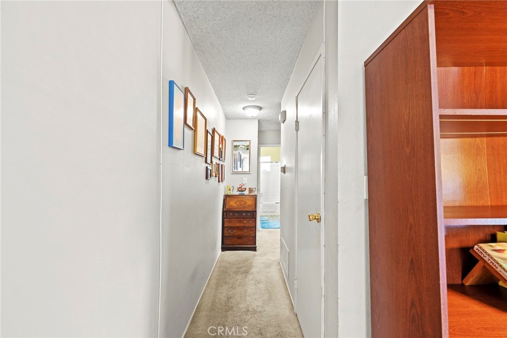 3015 Knollwood Avenue