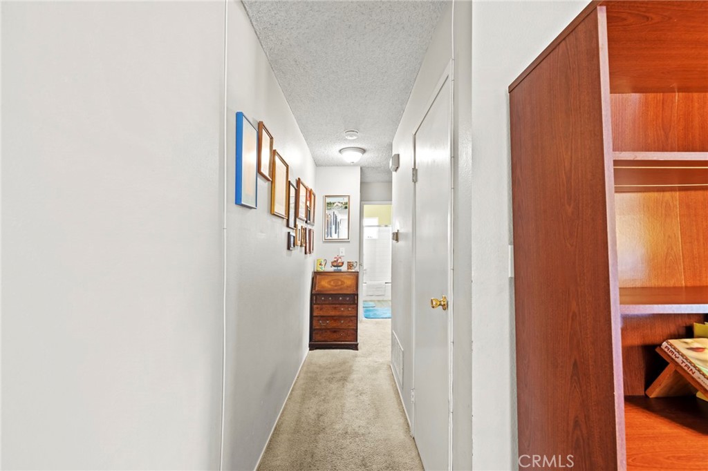 3015 Knollwood Avenue