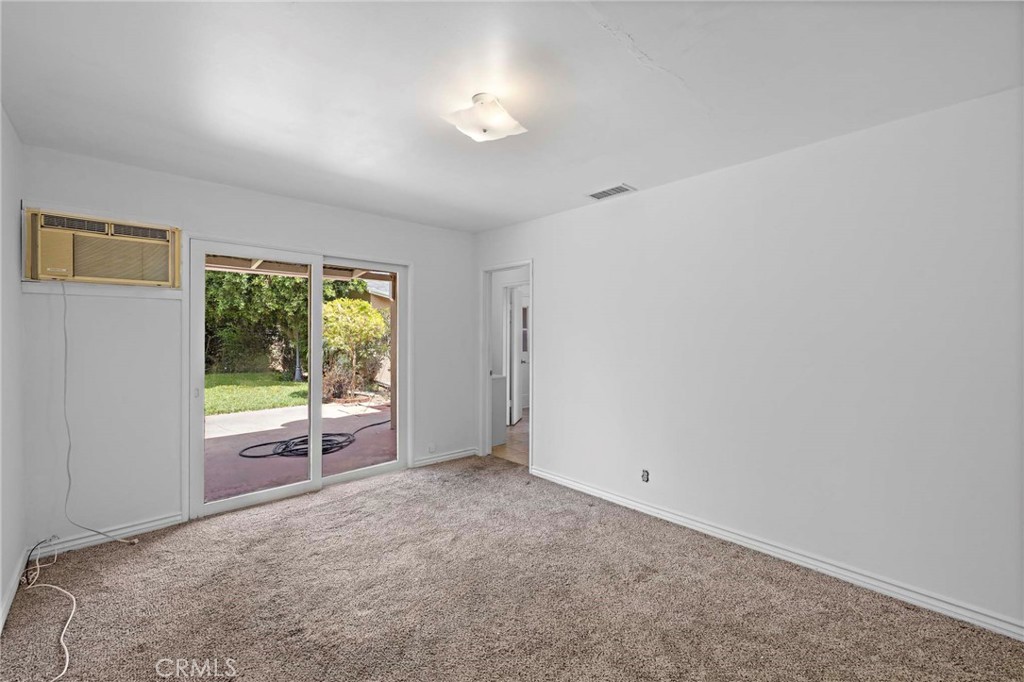543 W Heber Street
