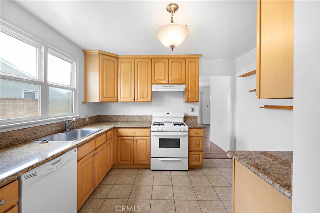 543 W Heber Street