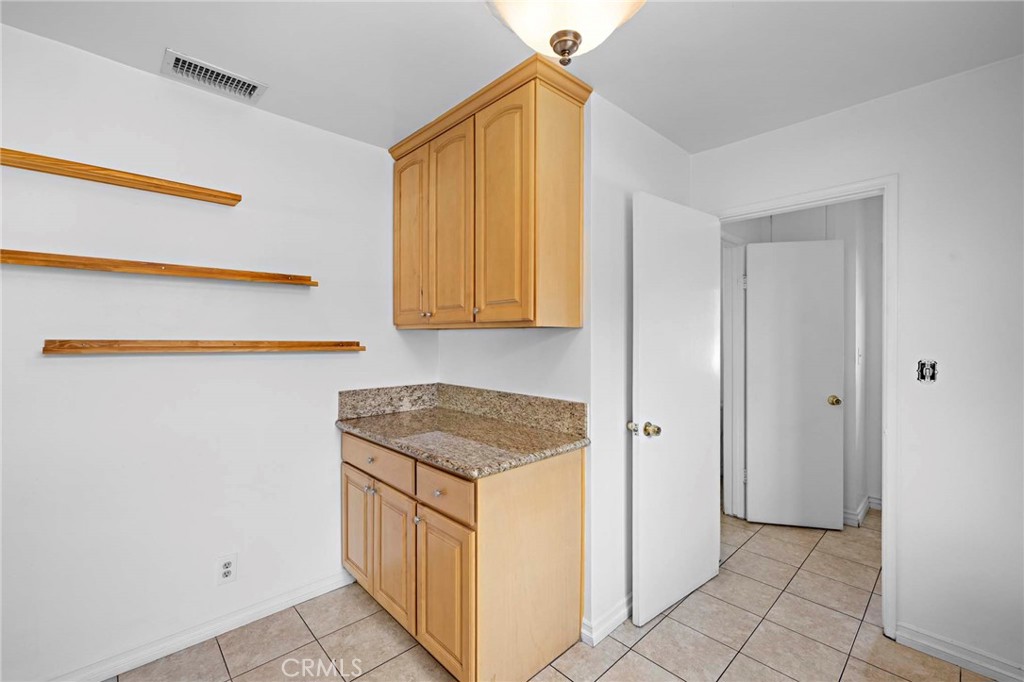 543 W Heber Street