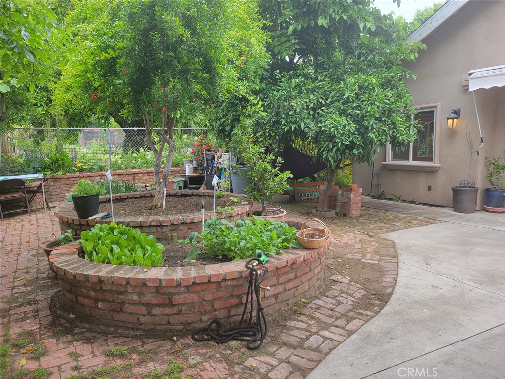 539 S Michillinda Avenue