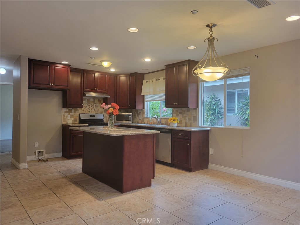 539 S Michillinda Avenue