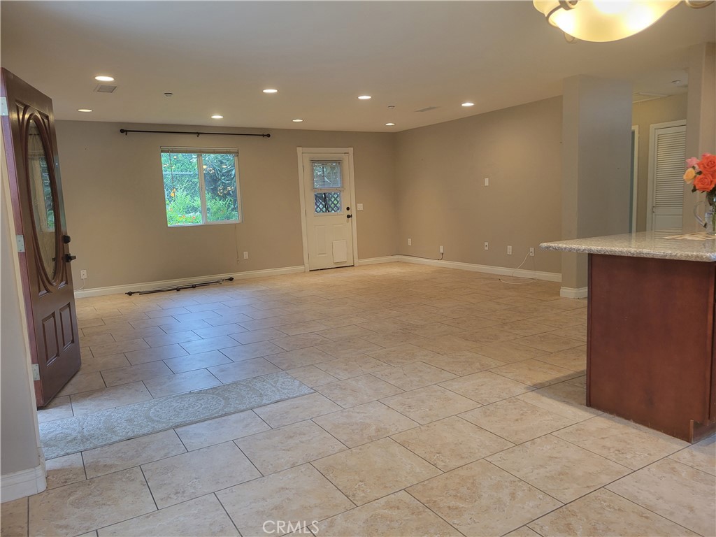 539 S Michillinda Avenue