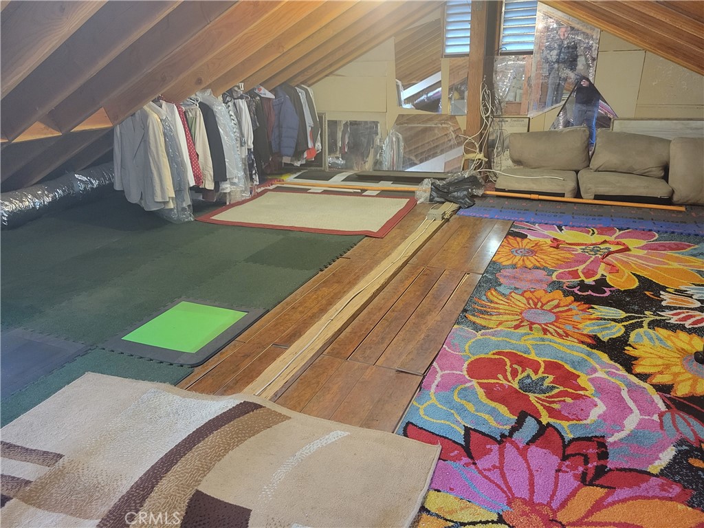 539 S Michillinda Avenue