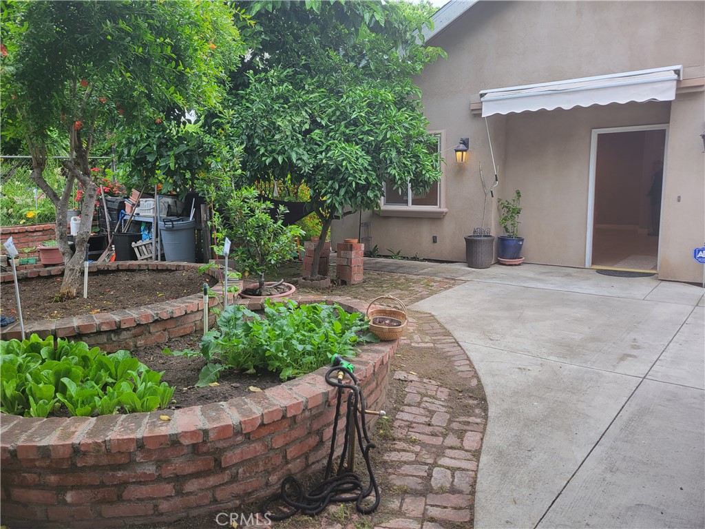 539 S Michillinda Avenue