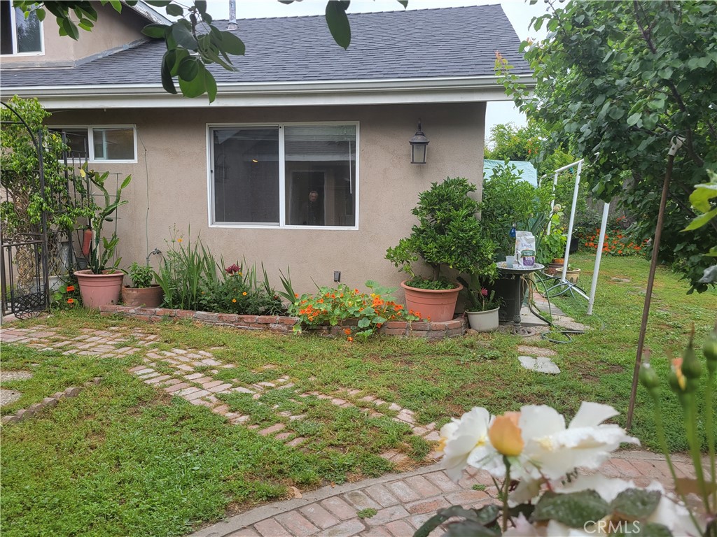 539 S Michillinda Avenue