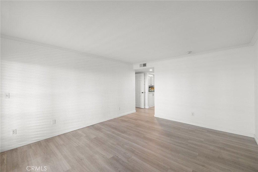 1053 Lakeview