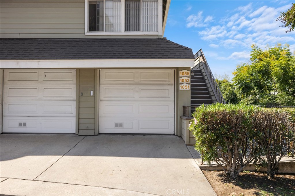 1053 Lakeview