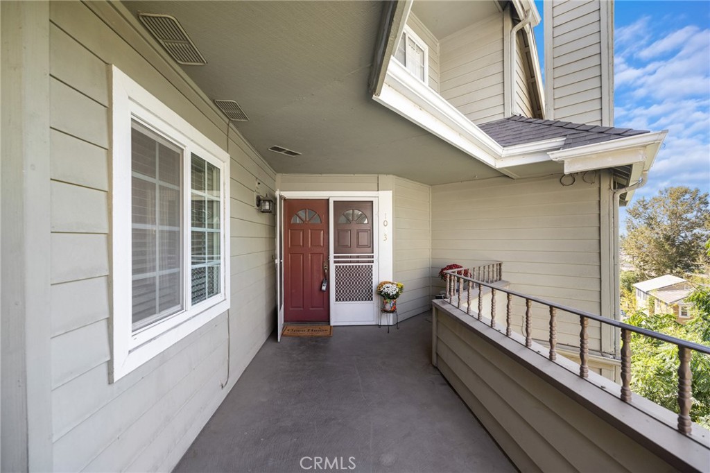 1053 Lakeview