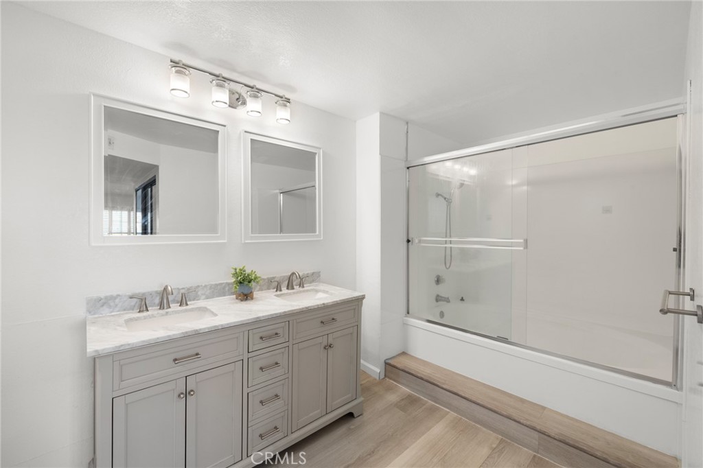 1053 Lakeview