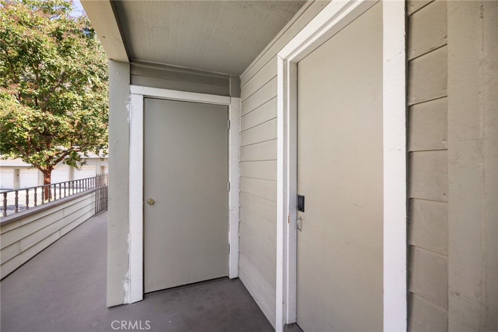 1053 Lakeview