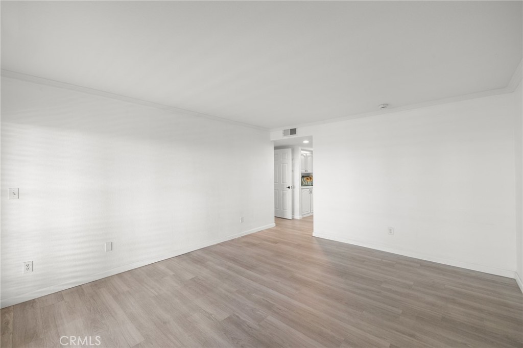 1053 Lakeview