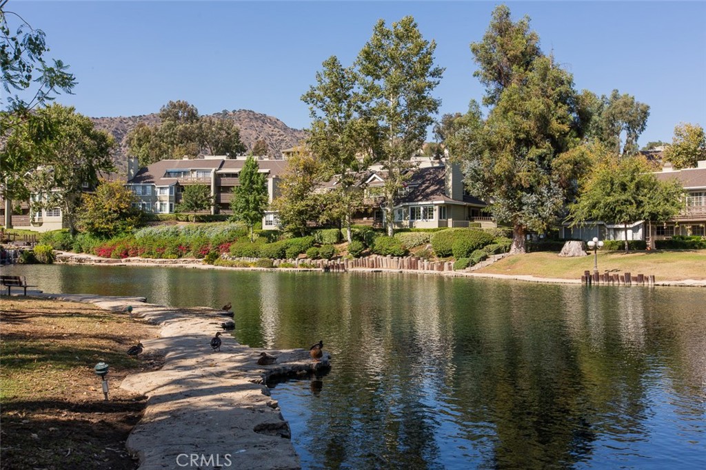 1053 Lakeview