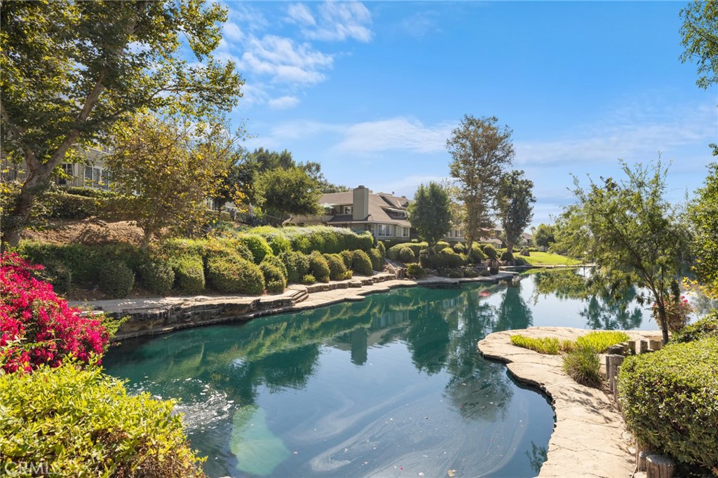 1053 Lakeview