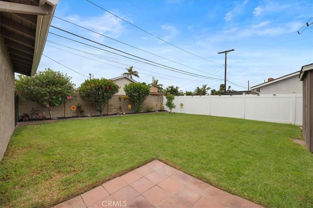 6932 San Joaquin