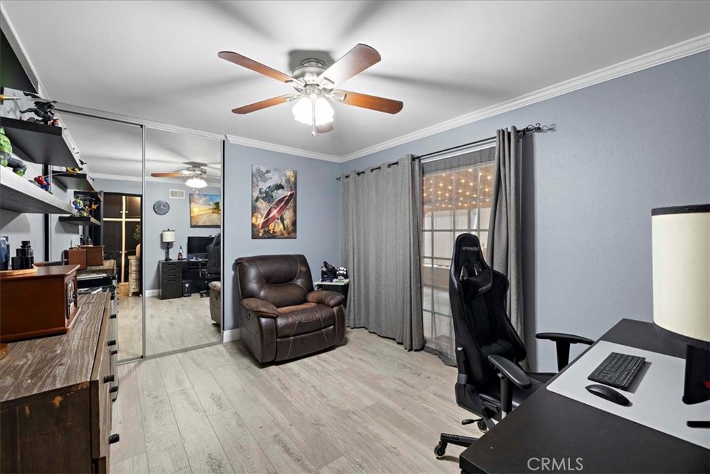 6932 San Joaquin