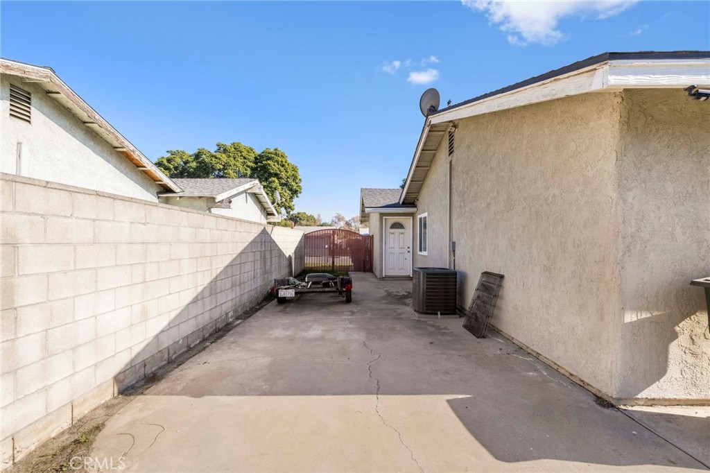 2844 S Cypress Point