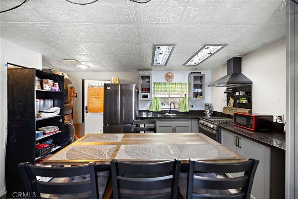 1081 W Arrow Highway 46