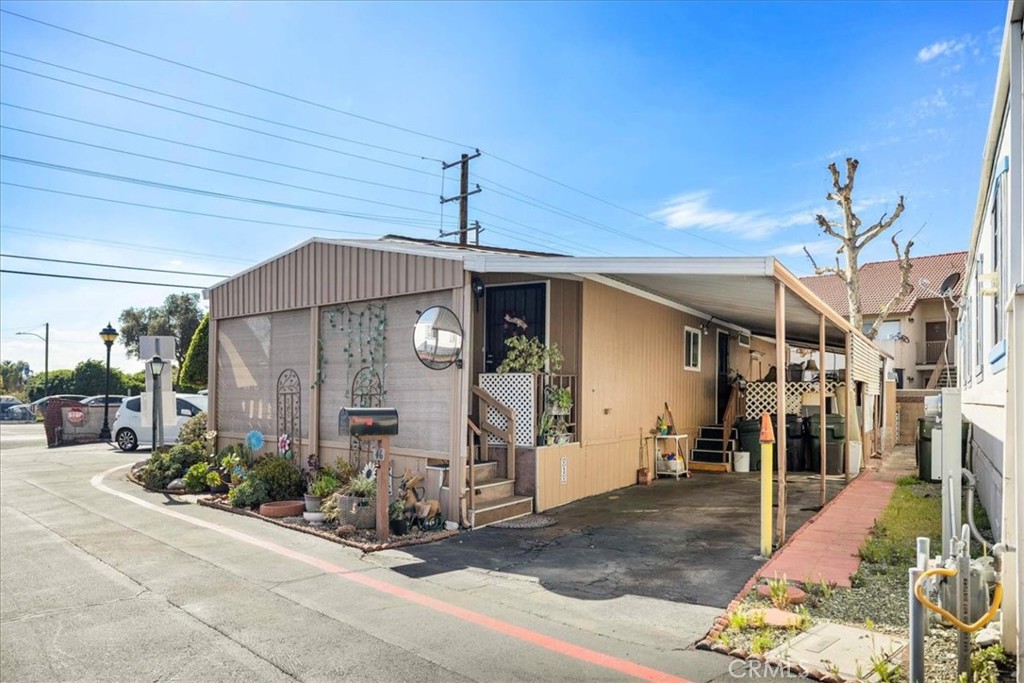 1081 W Arrow Highway 46