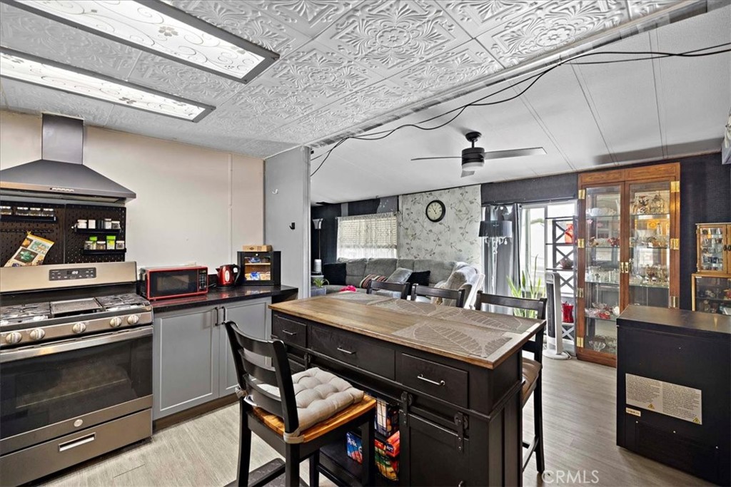 1081 W Arrow Highway 46