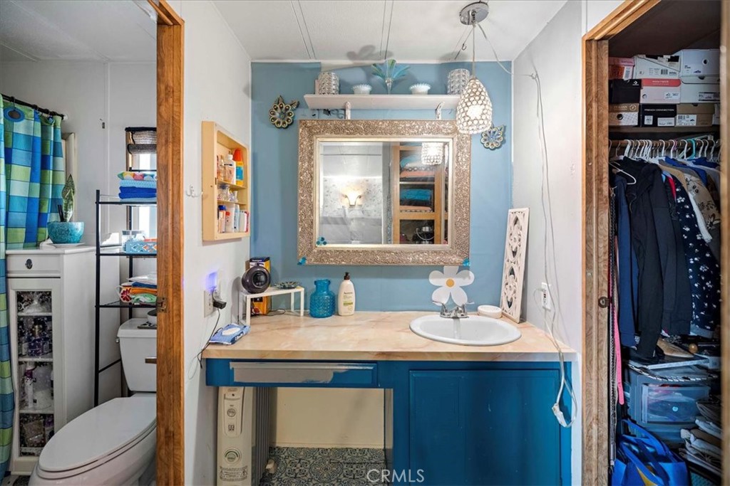 1081 W Arrow Highway 46