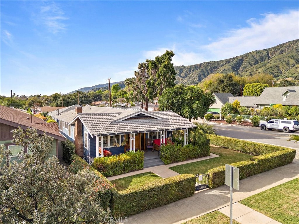 457 N Glendora Avenue