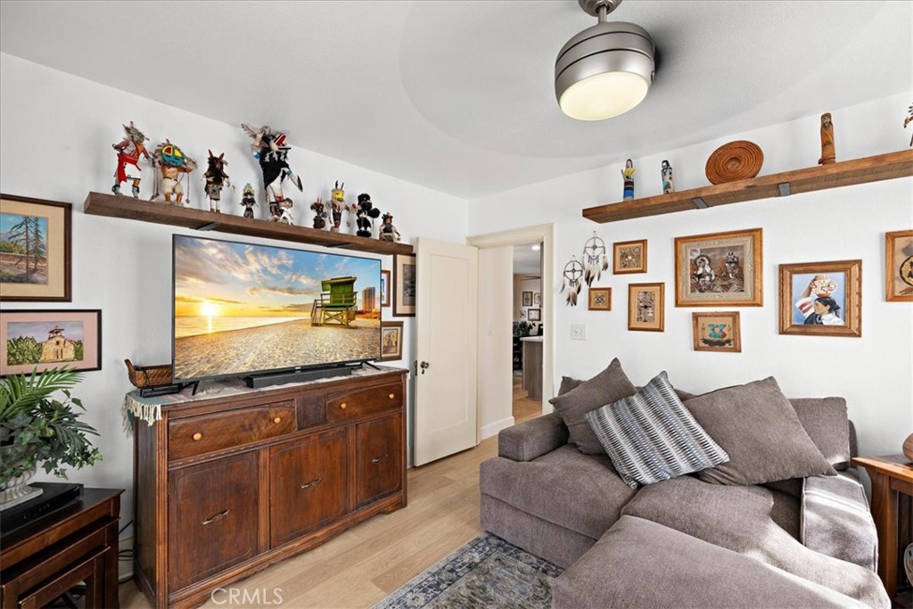 457 N Glendora Avenue