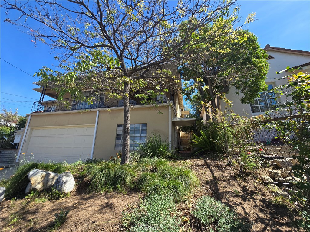 1210 Tyler Street 1/2