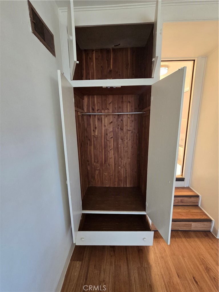 1210 Tyler Street 1/2