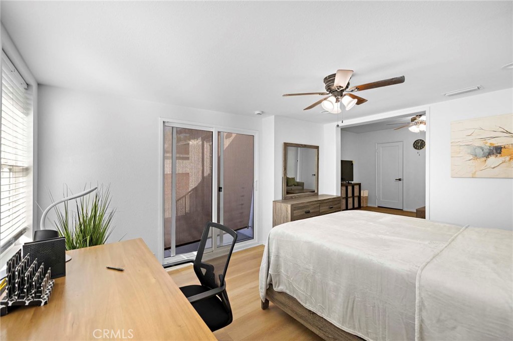 720 E Foothill