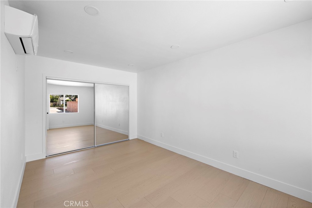 720 E Foothill