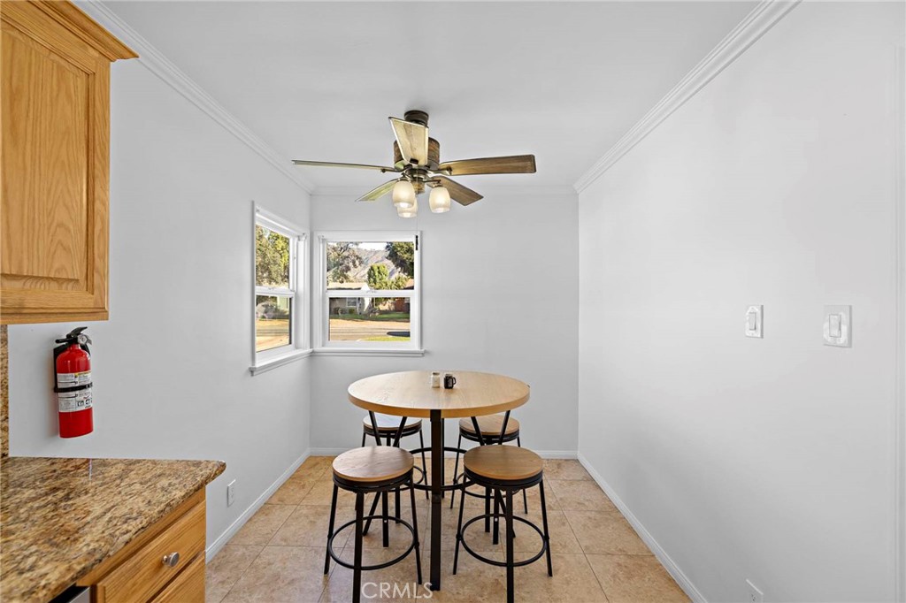 720 E Foothill