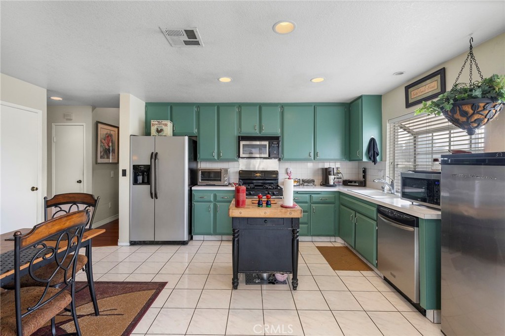 8272 Montara
