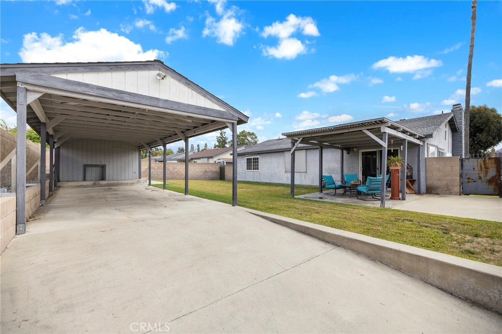 8272 Montara