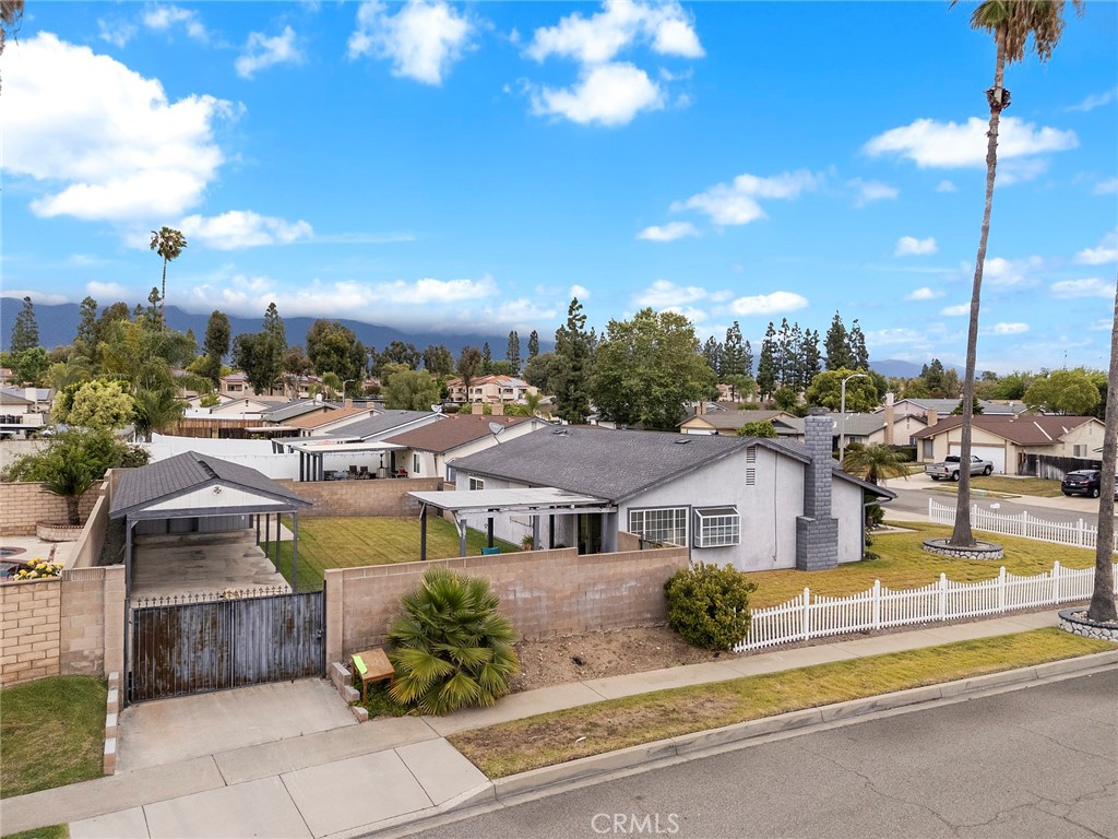 8272 Montara