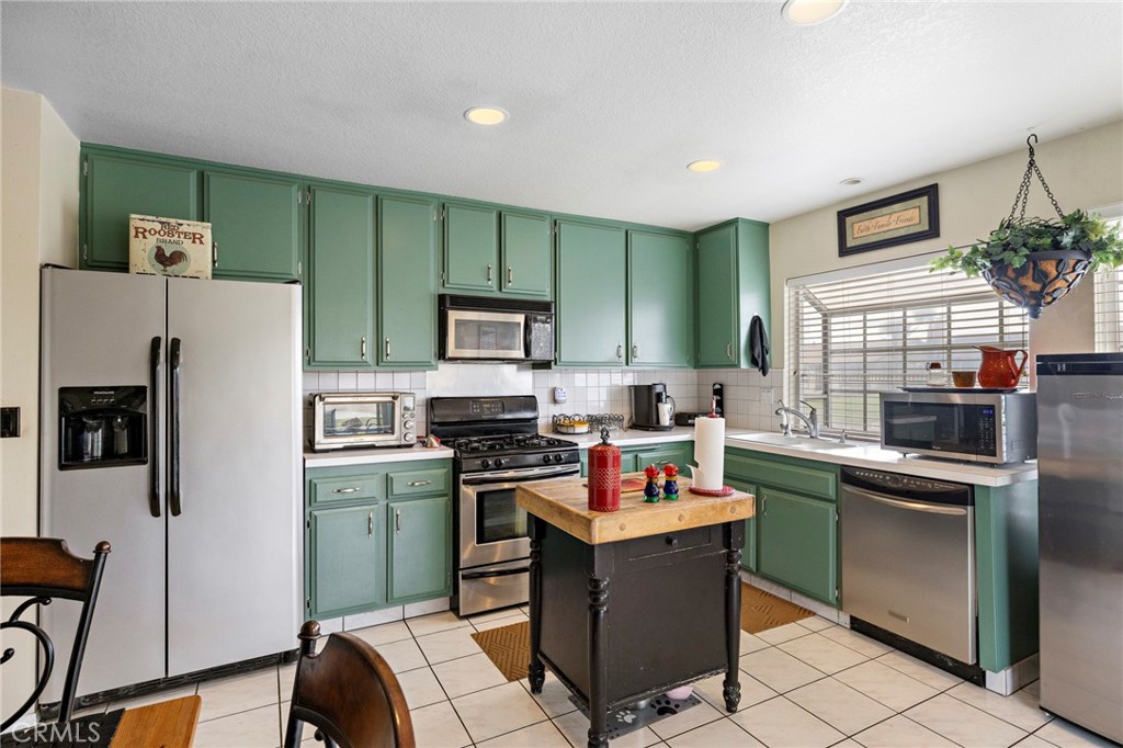 8272 Montara