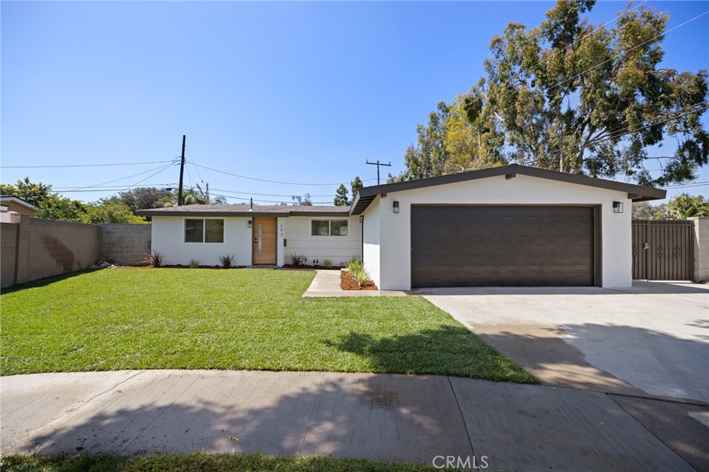 502 E Russell