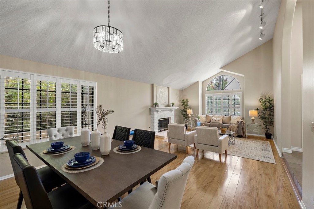 343 W Northridge