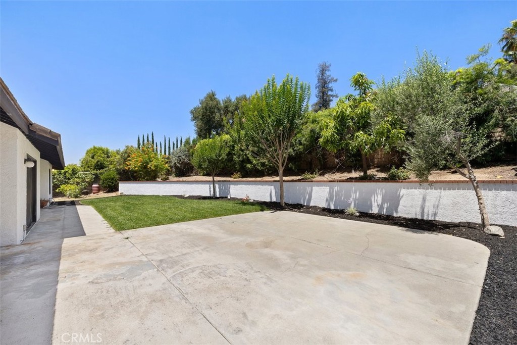343 W Northridge