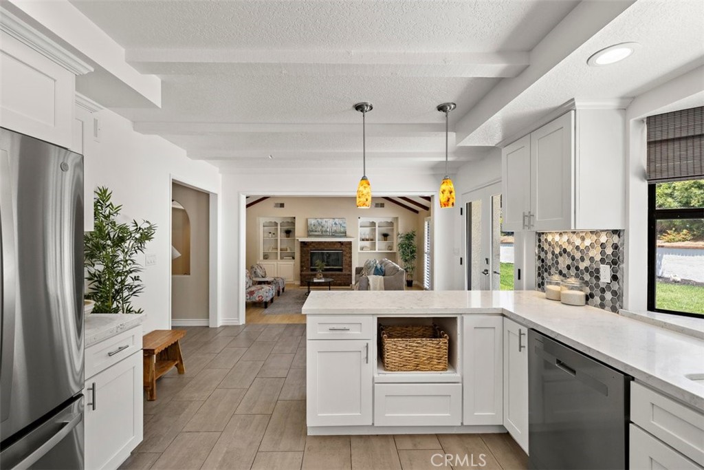 343 W Northridge