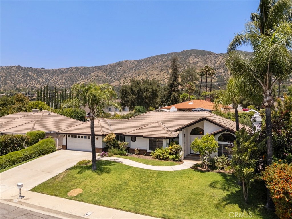 343 W Northridge