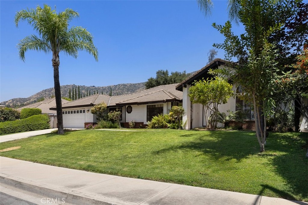 343 W Northridge