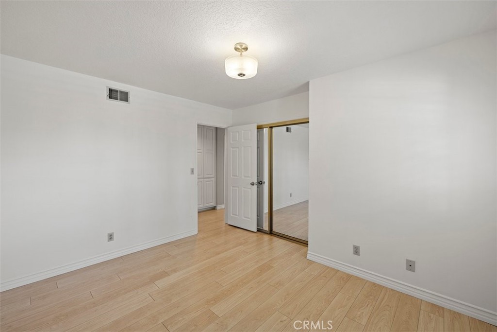 343 W Northridge