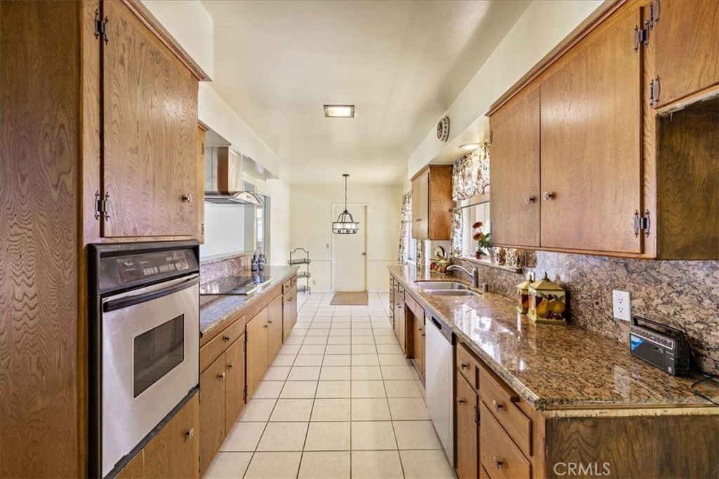 321 Catherine Park